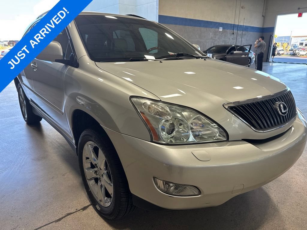 Used 2005 Lexus RX 330 AWD w/ Premium Plus Pkg image 2