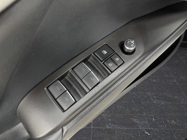 Used 2023 Toyota Camry XLE w/ Navigation Package image 27