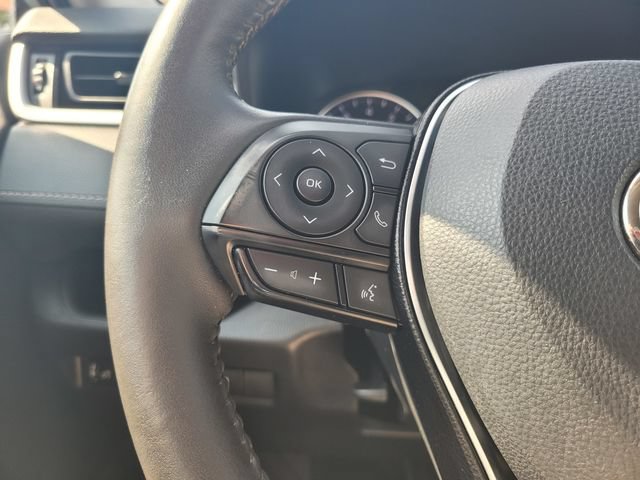 Used 2021 Toyota RAV4 XLE w/ XLE Grade Weather Package FWD image 28