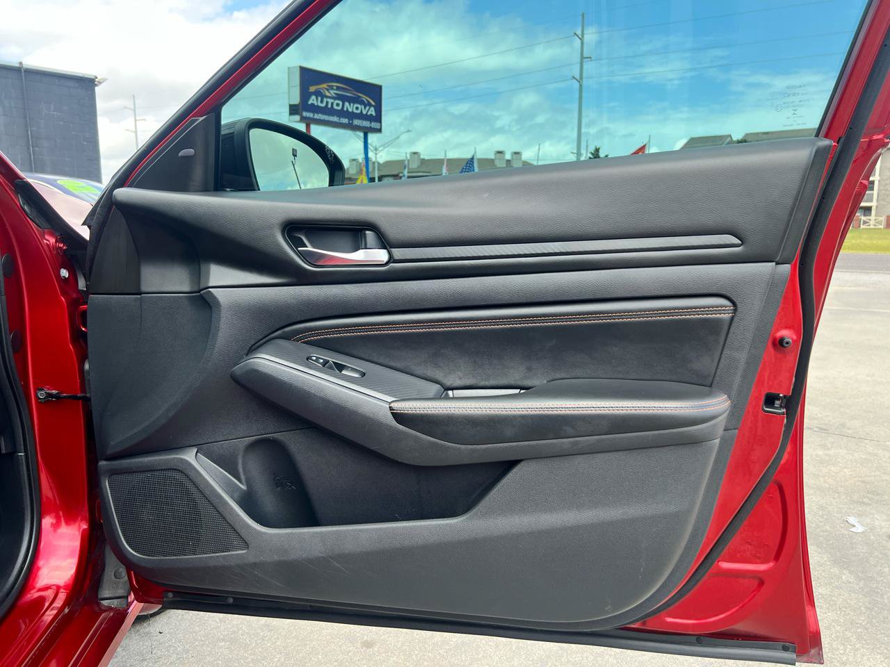 Used 2019 Nissan Altima 2.5 SR w/ SR Premium Package FWD image 27