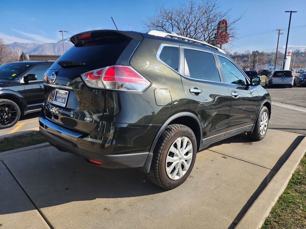 Used 2016 Nissan Rogue S w/ Appearance Package image 5