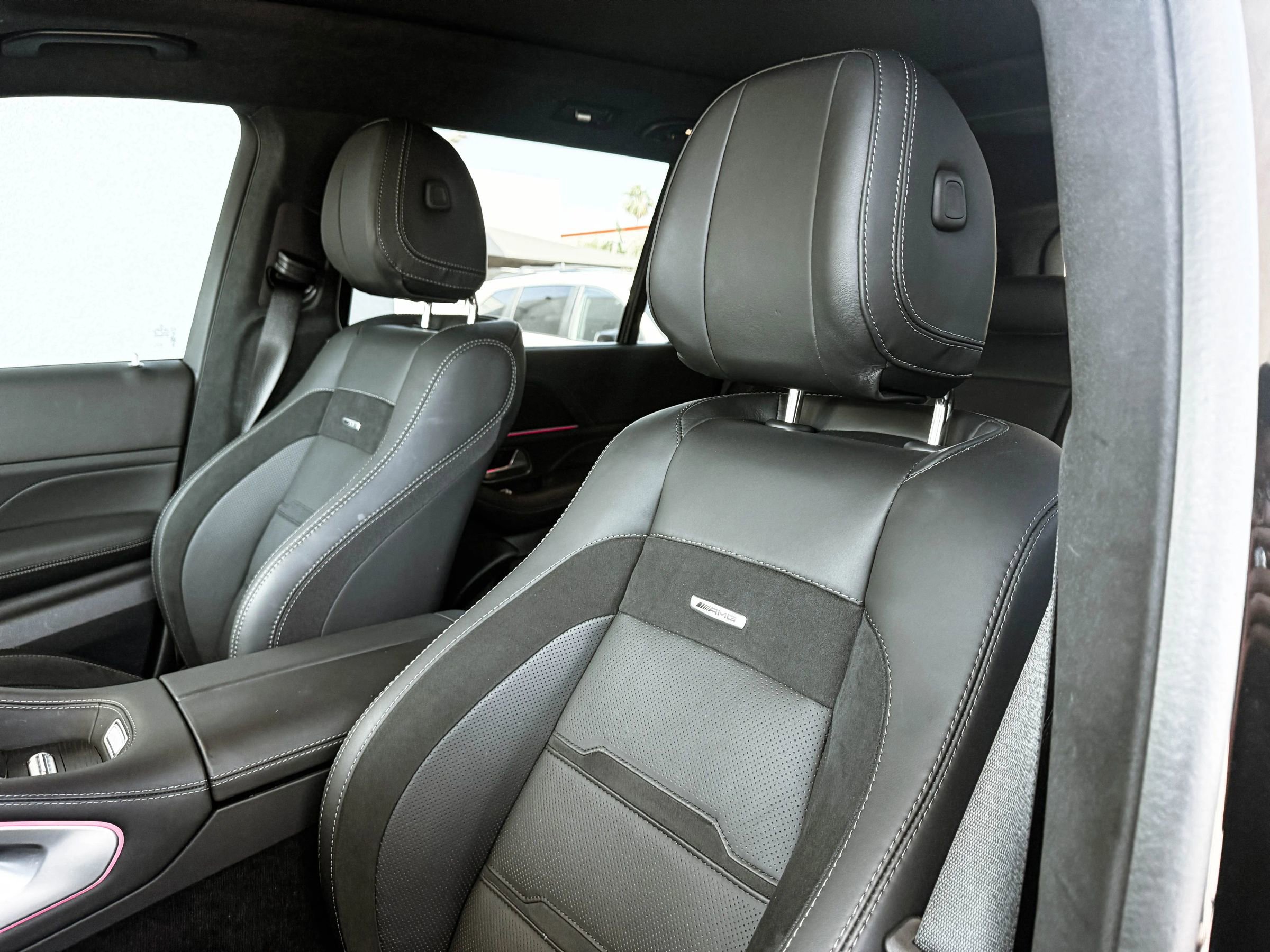 Used 2024 Mercedes-Benz GLS 63 AMG 4MATIC image 25
