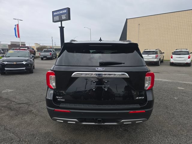 Certified 2023 Ford Explorer XLT w/ Equipment Group 202A AWD/4WD image 6