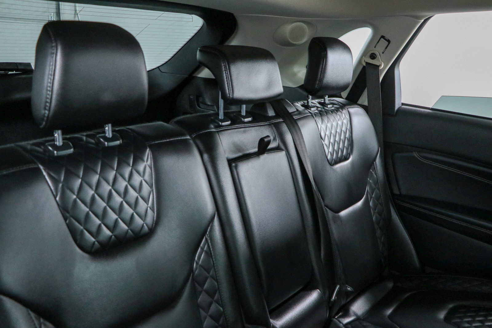 Used 2023 Ford Edge Titanium AWD/4WD image 27