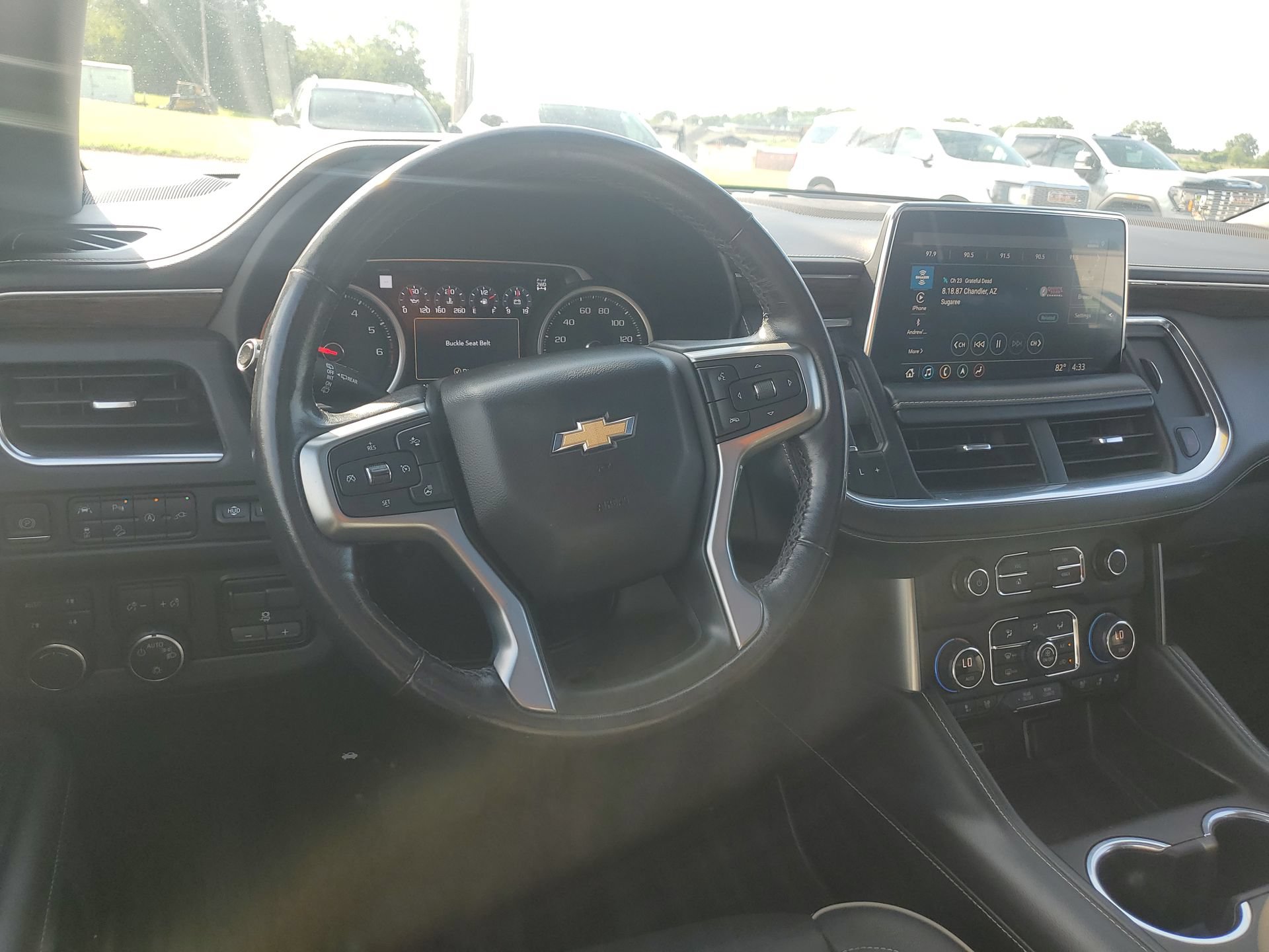 Used 2021 Chevrolet Suburban Premier w/ Premium Package AWD/4WD image 19
