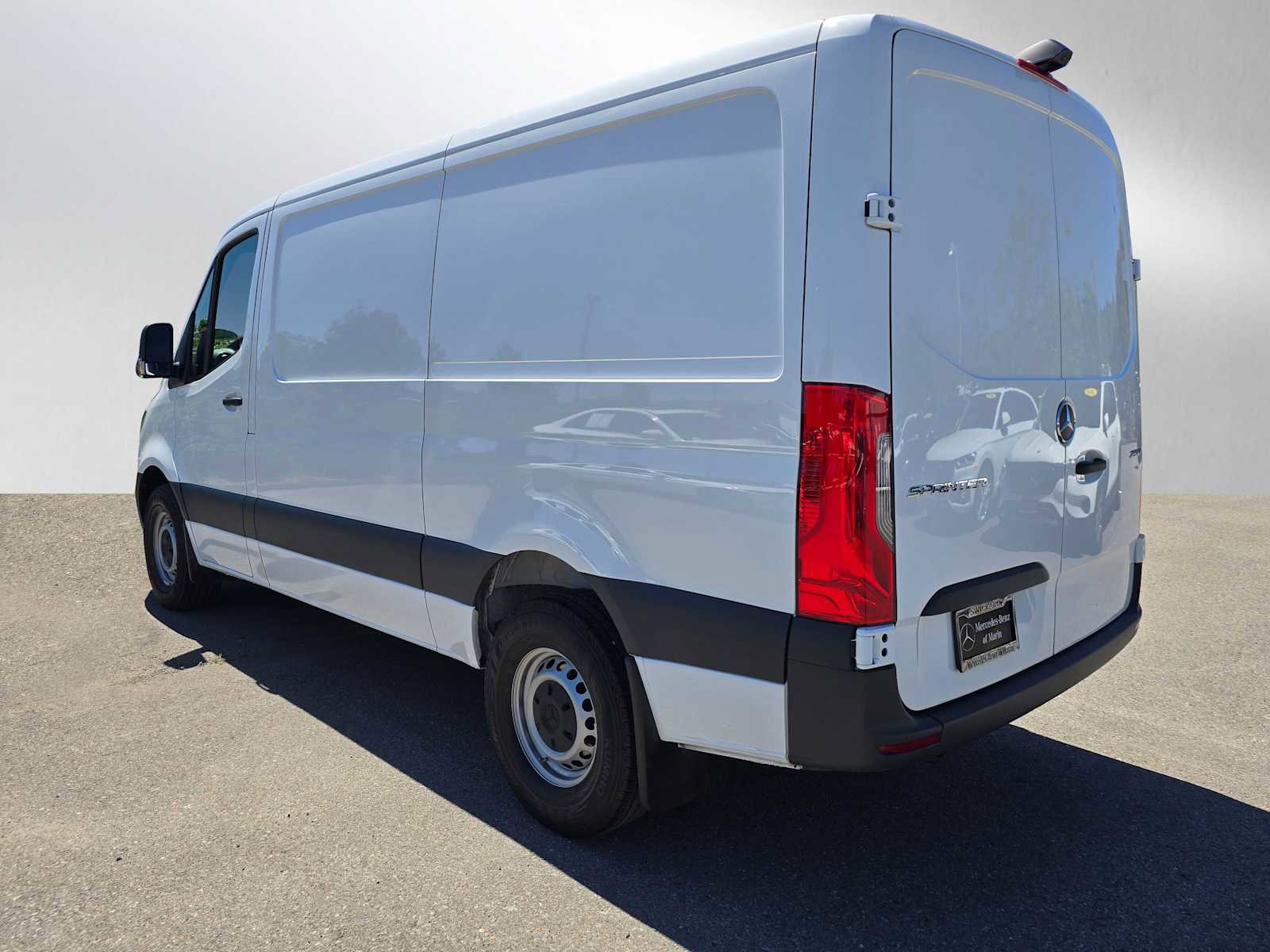 Used 2025 Mercedes-Benz Sprinter 2500 image 5