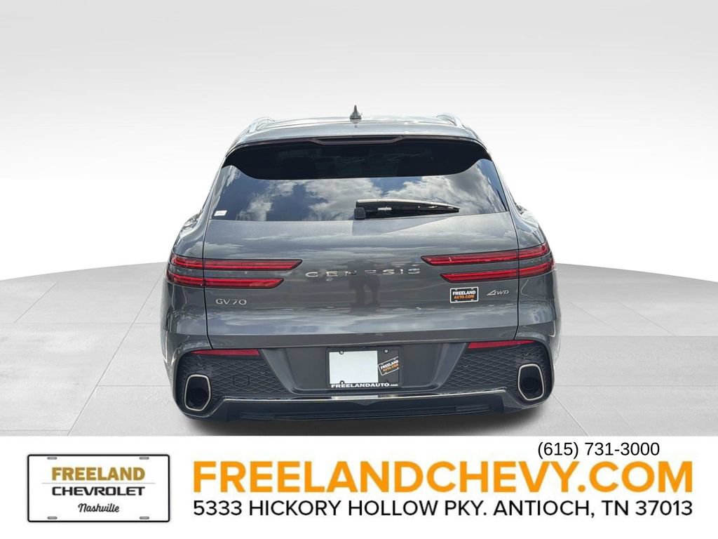 Used 2022 Genesis GV70 2.5T AWD/4WD image 4