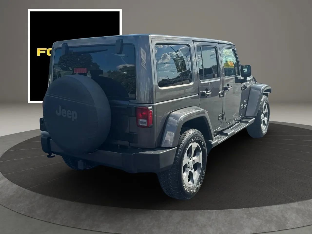 Used 2016 Jeep Wrangler Unlimited Sahara w/ Dual Top Group image 5