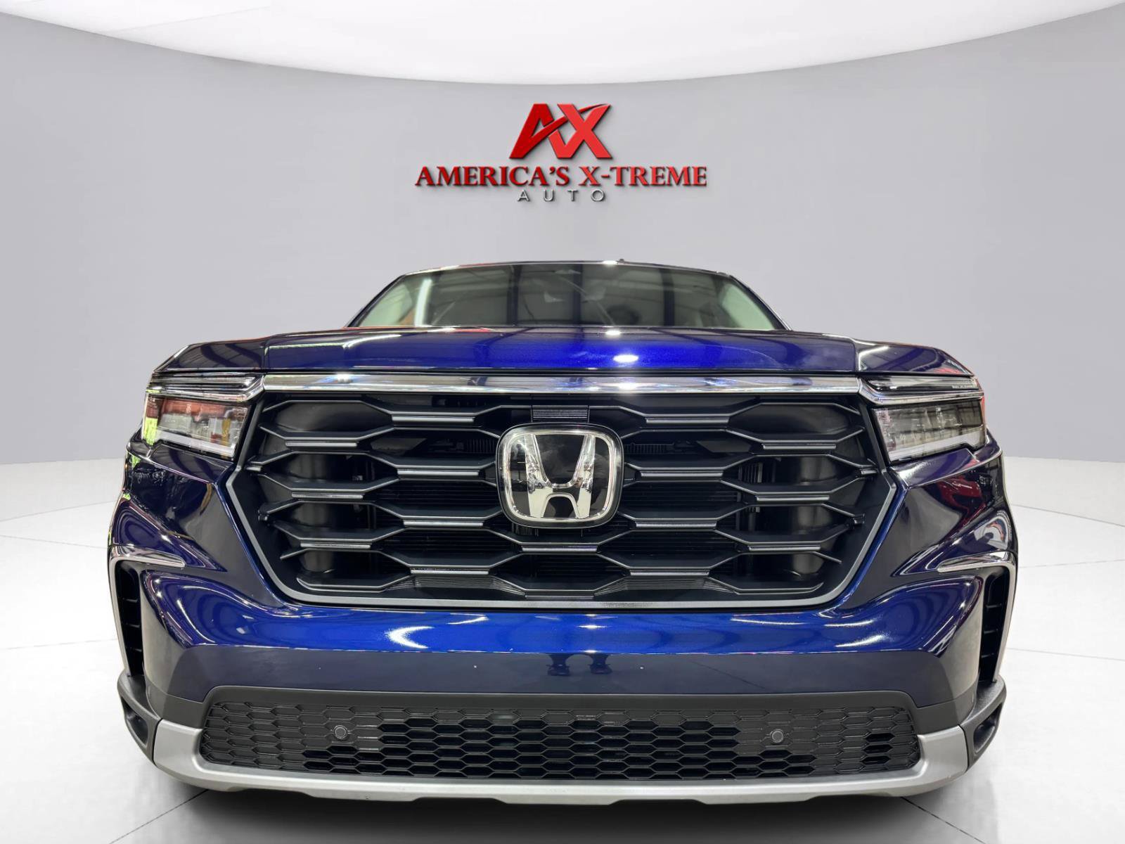 Used 2025 Honda Pilot EX-L image 9