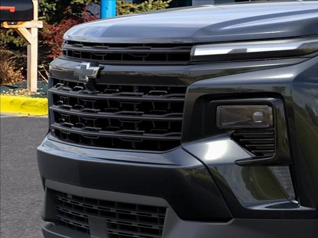 New 2027 Chevrolet Traverse LT w/ Midnight/Sport Edition FWD image 13