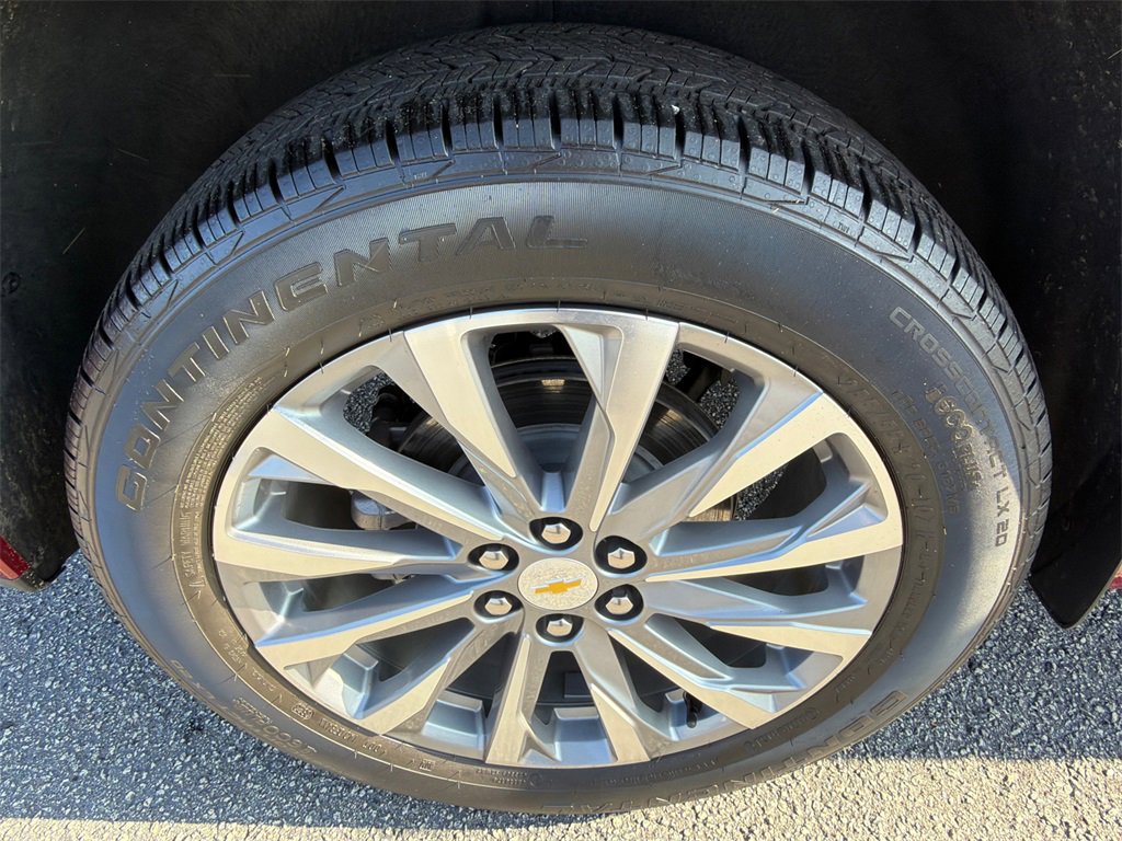 Used 2023 Chevrolet Traverse Premier w/ LPO, Floor Liner Package image 17