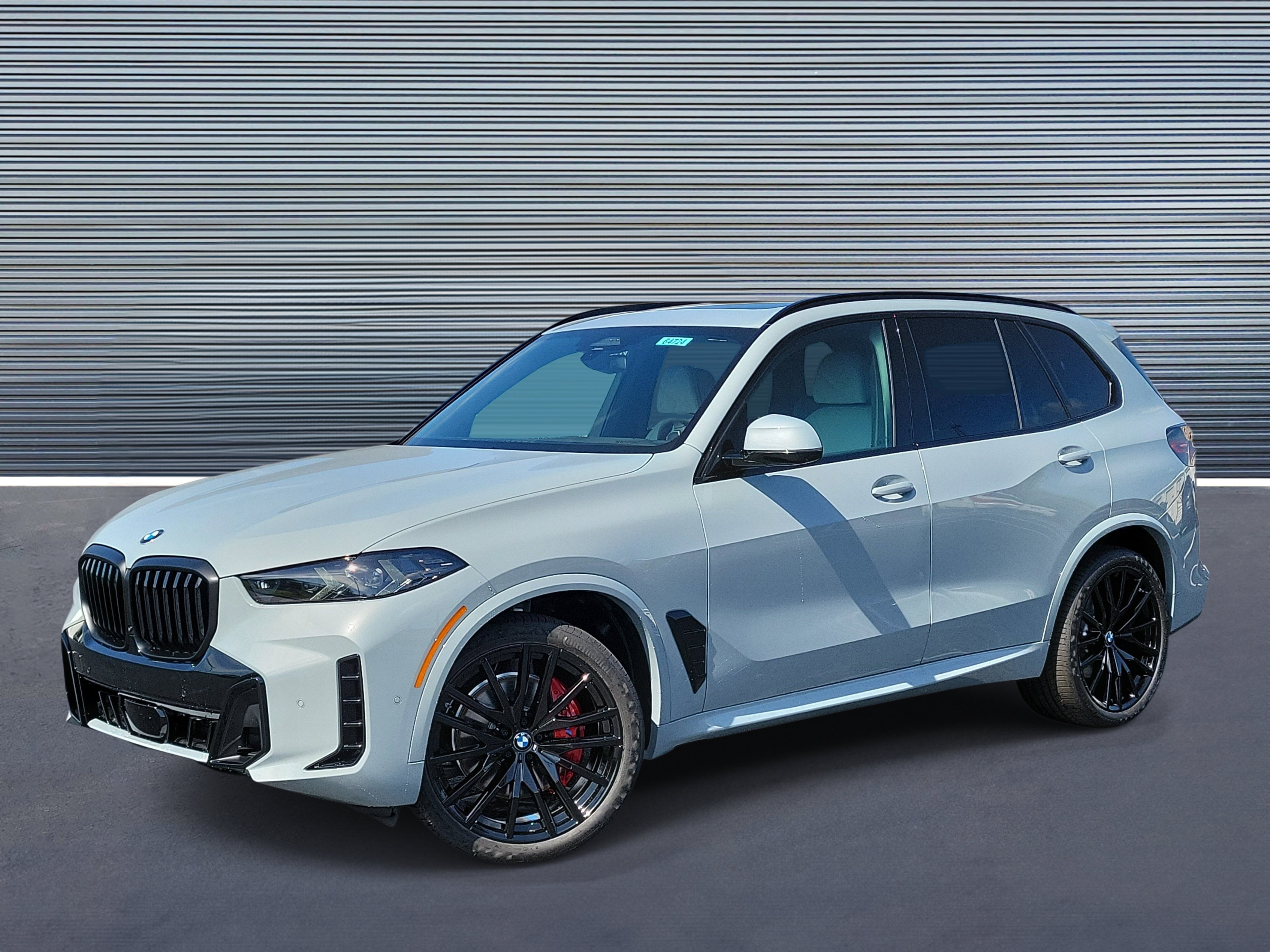 New 2026 BMW X5 xDrive40i w/ M Sport Package