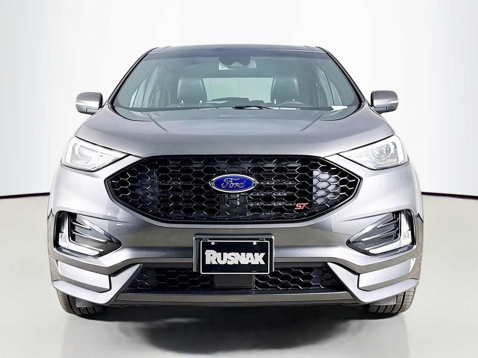 Used 2020 Ford Edge ST image 2
