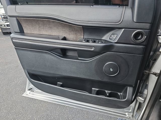 Used 2021 Ford Expedition Limited image 34