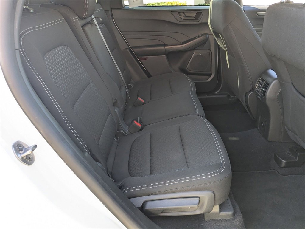 Used 2025 Ford Escape Active image 30