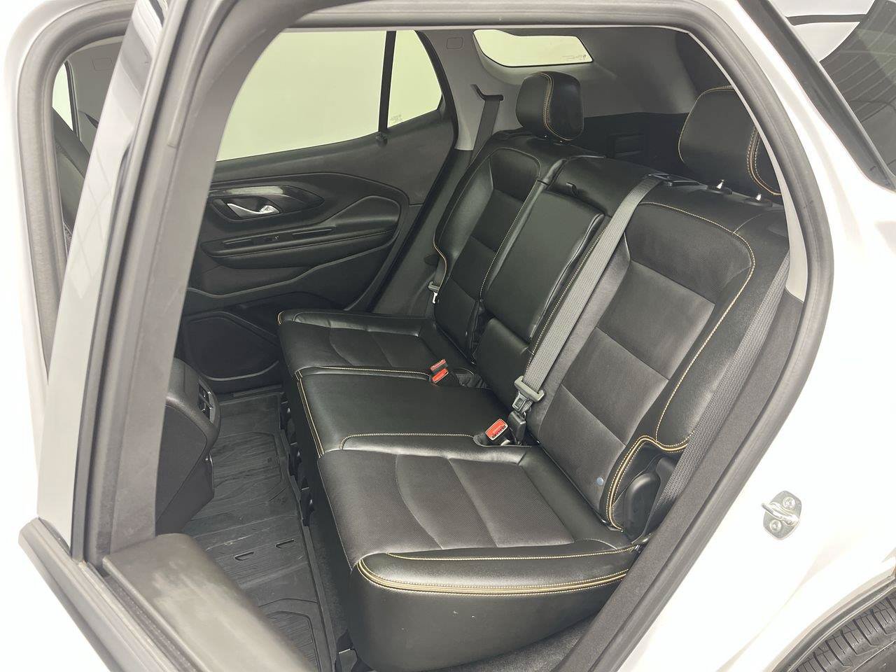 Certified 2024 GMC Terrain AT4 w/ Tech Package AWD/4WD image 11