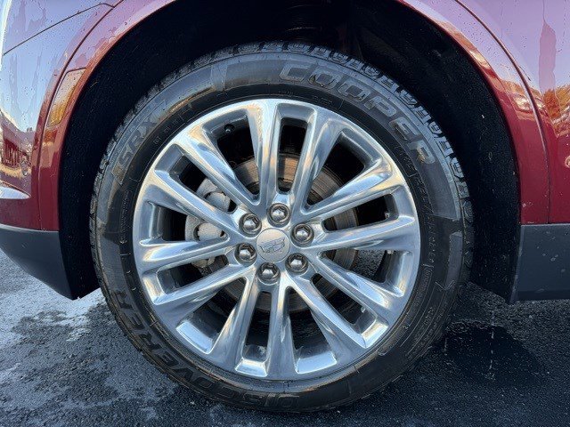 Used 2017 Cadillac XT5 Platinum w/ Driver Assist Package image 26