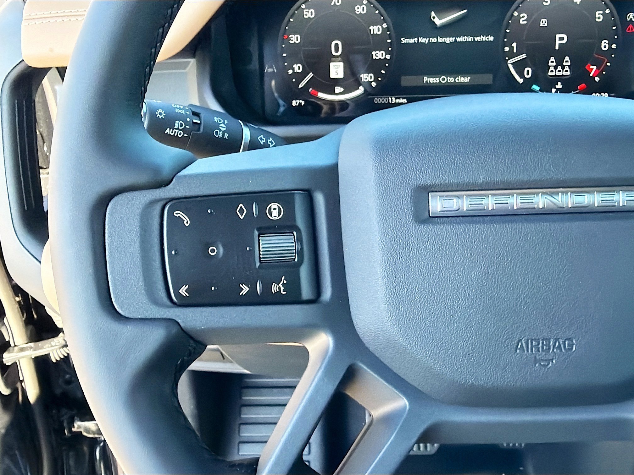 New 2026 Land Rover Defender 130 X-Dynamic SE image 37