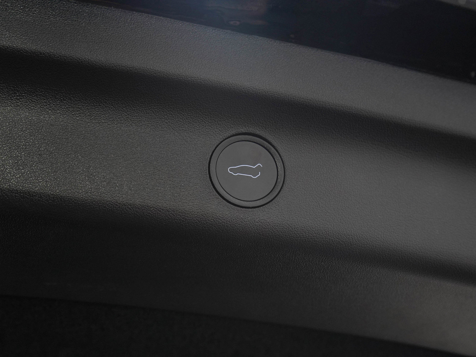 Used 2022 Tesla Model Y Long Range AWD/4WD image 11