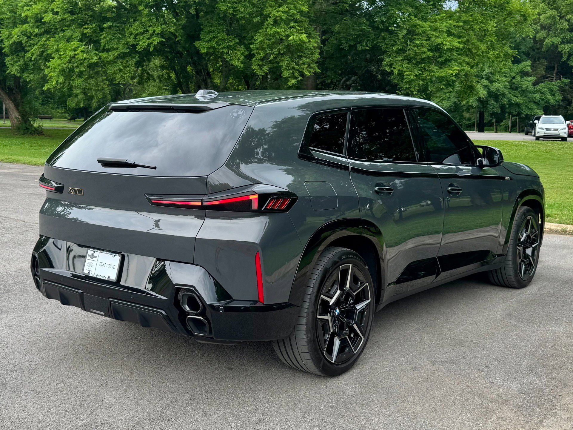 Used 2023 BMW XM image 3