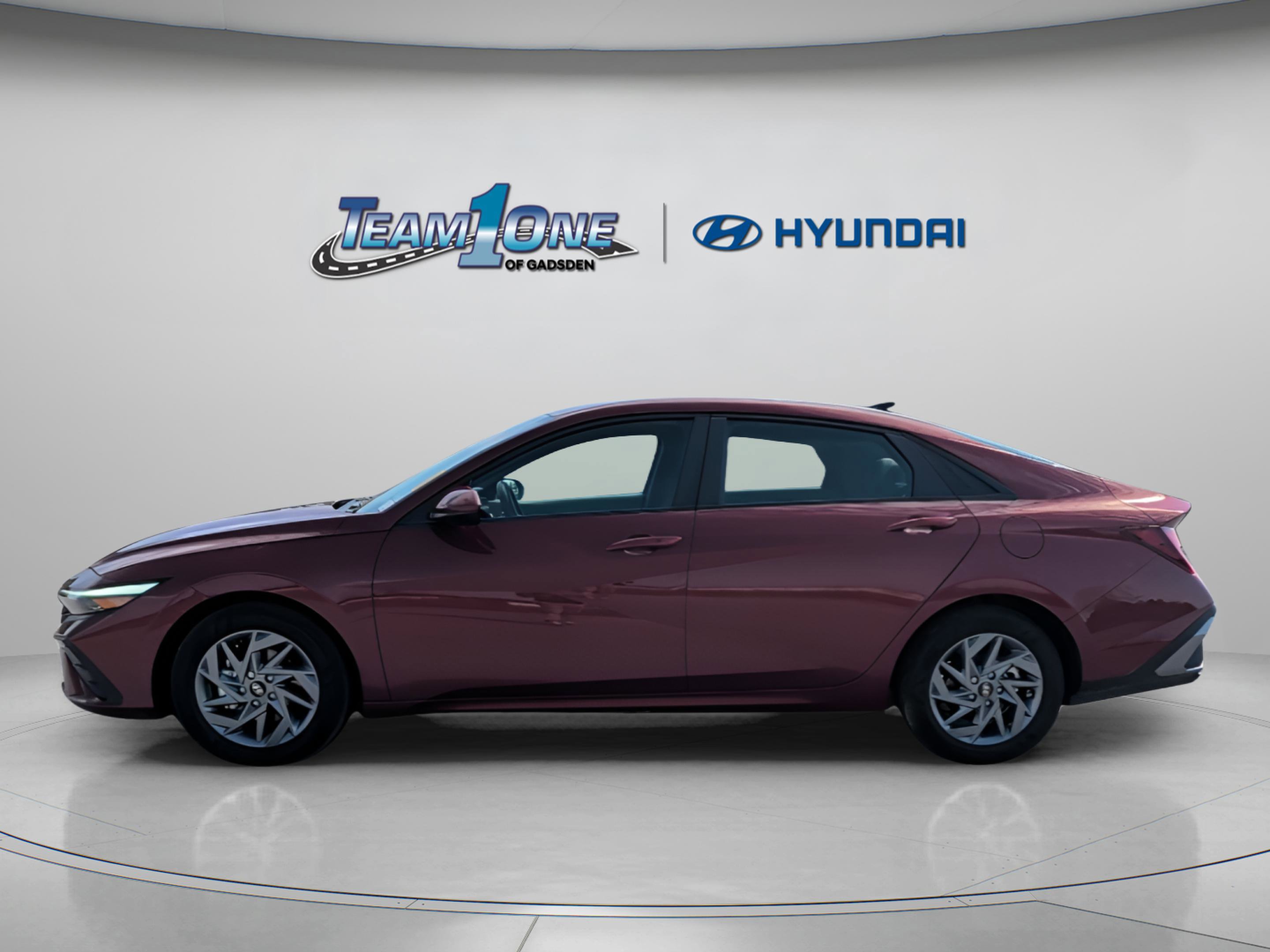 Used 2024 Hyundai Elantra SEL image 5
