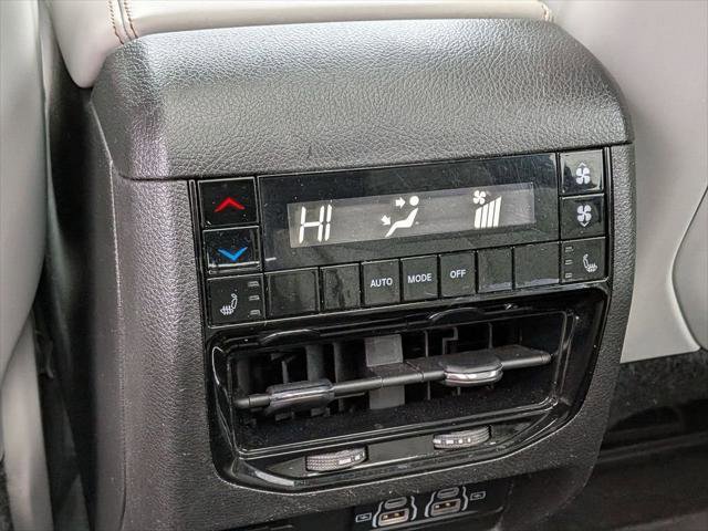 Certified 2023 Jeep Grand Cherokee L Overland AWD/4WD image 29