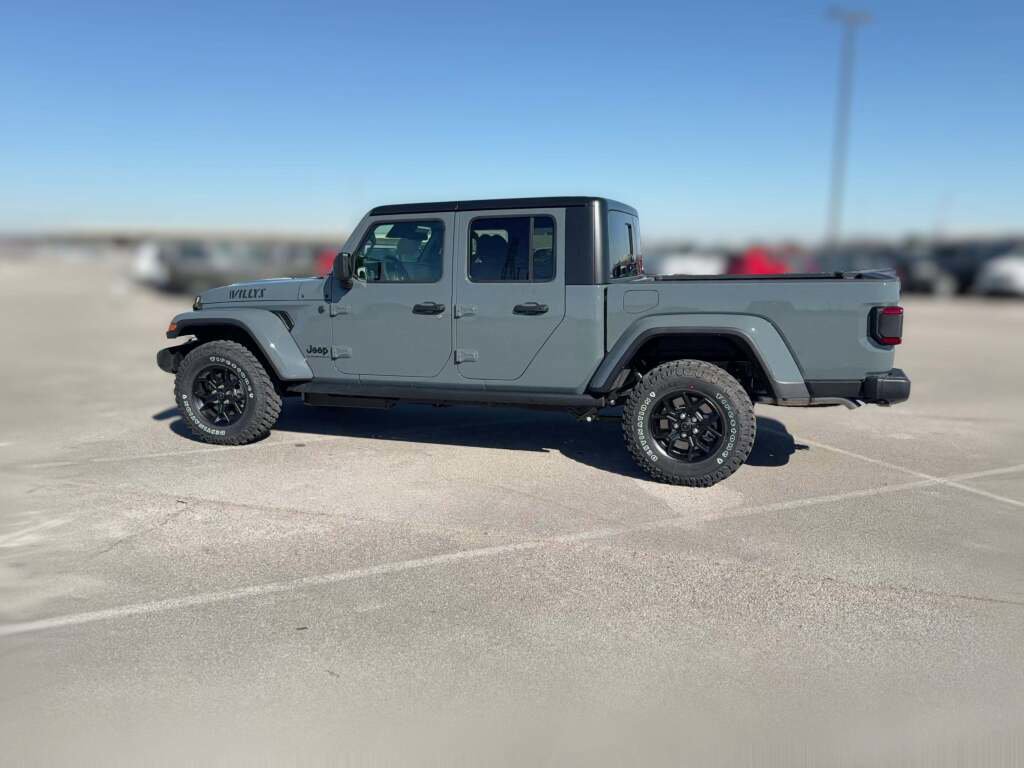 New 2026 Jeep Gladiator Willys image 7