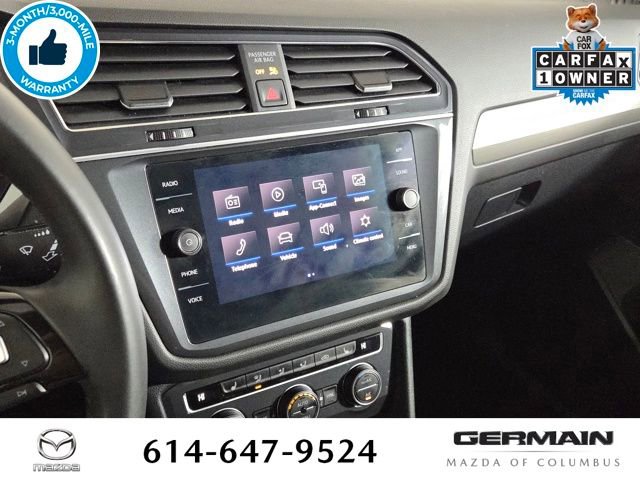 Used 2020 Volkswagen Tiguan SE w/ Panoramic Sunroof Package image 26
