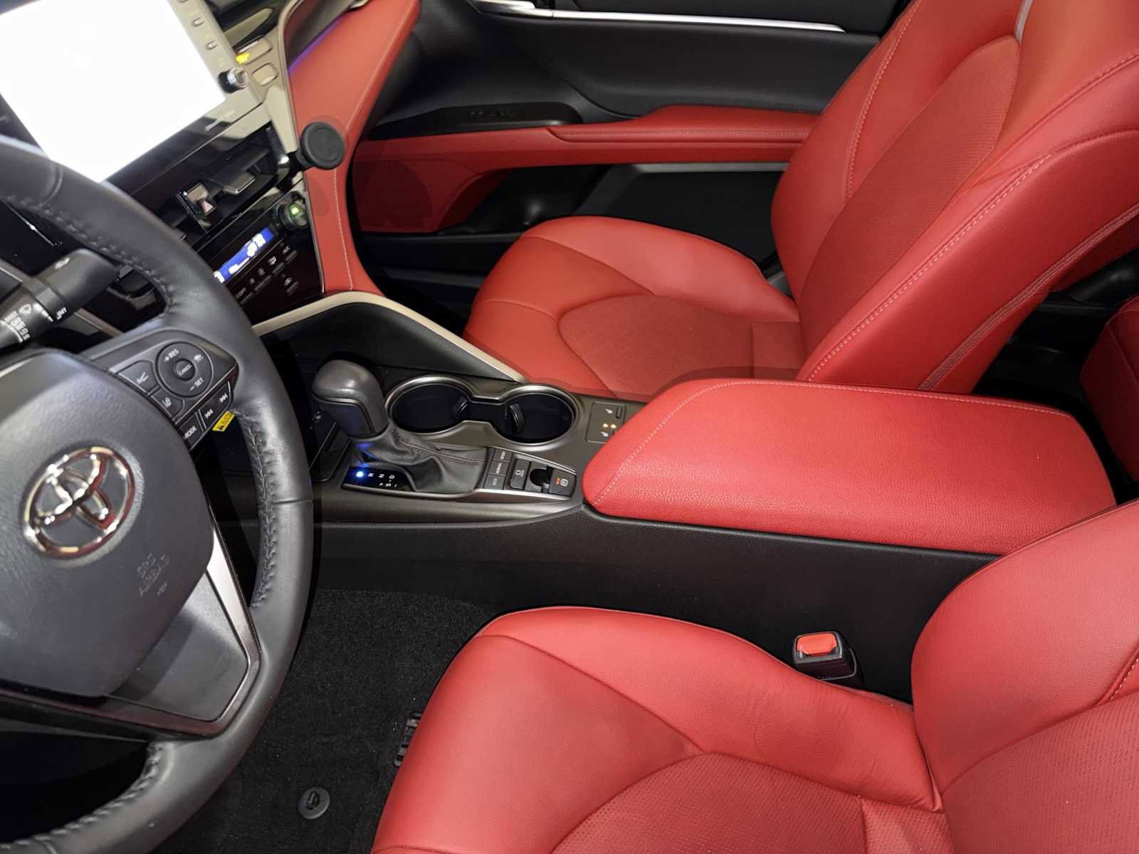 Used 2023 Toyota Camry XSE image 16