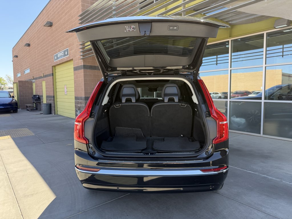 Used 2023 Volvo XC90 B6 Plus w/ Protection Package Premier AWD/4WD image 39