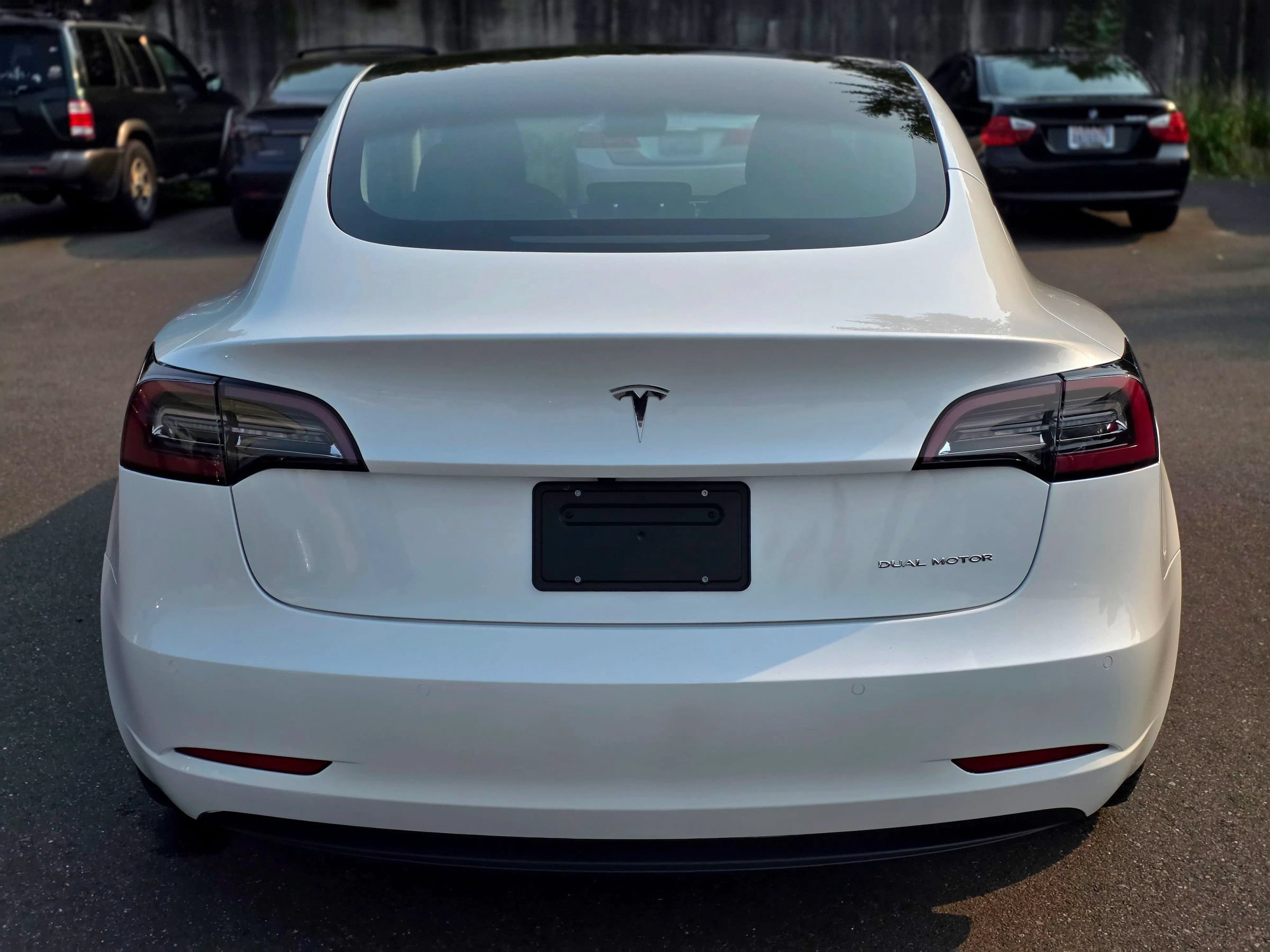 Used 2022 Tesla Model 3 Long Range AWD/4WD image 7