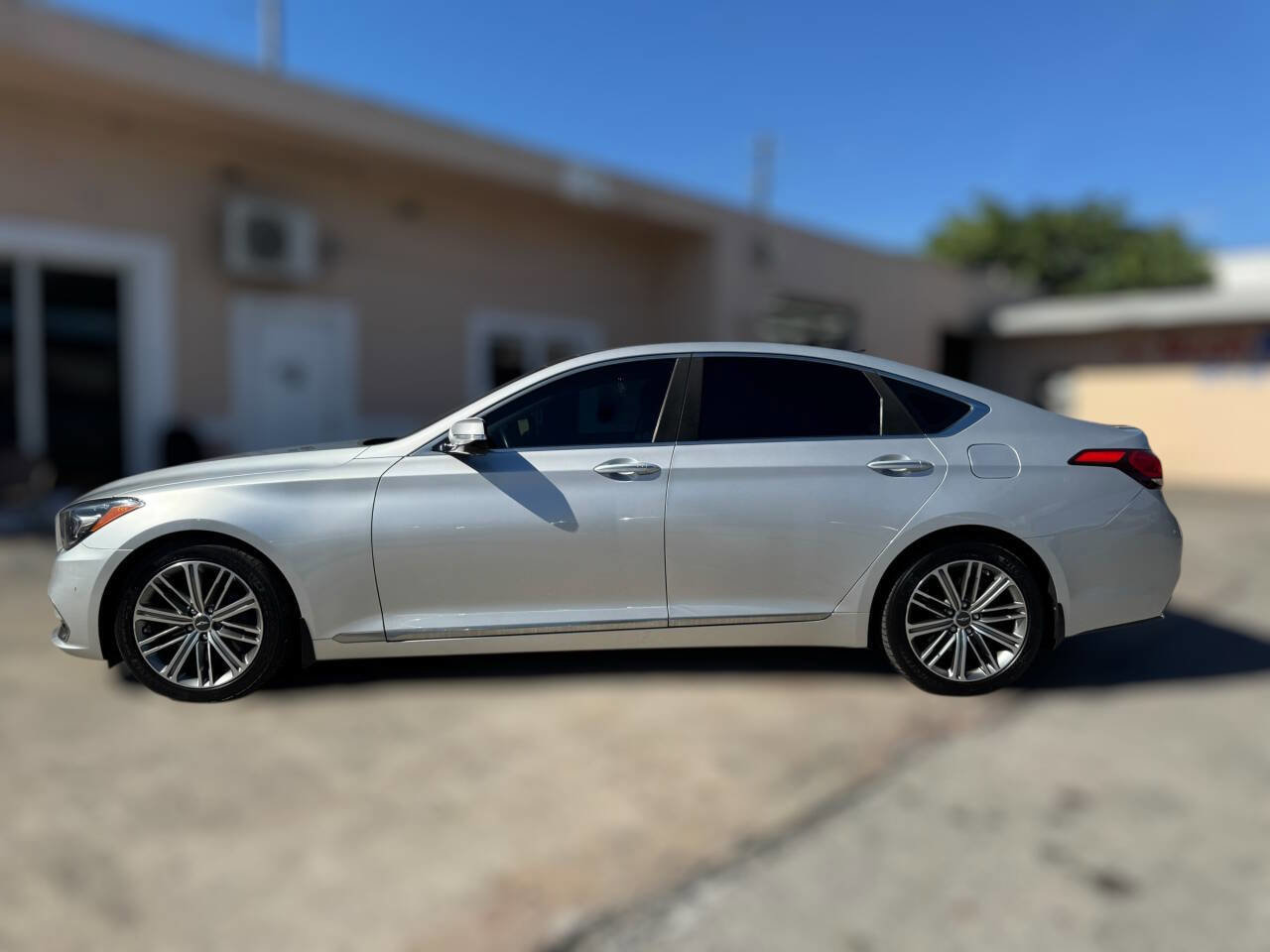Used 2018 Genesis G80 3.8 w/ Option Group 03 image 7
