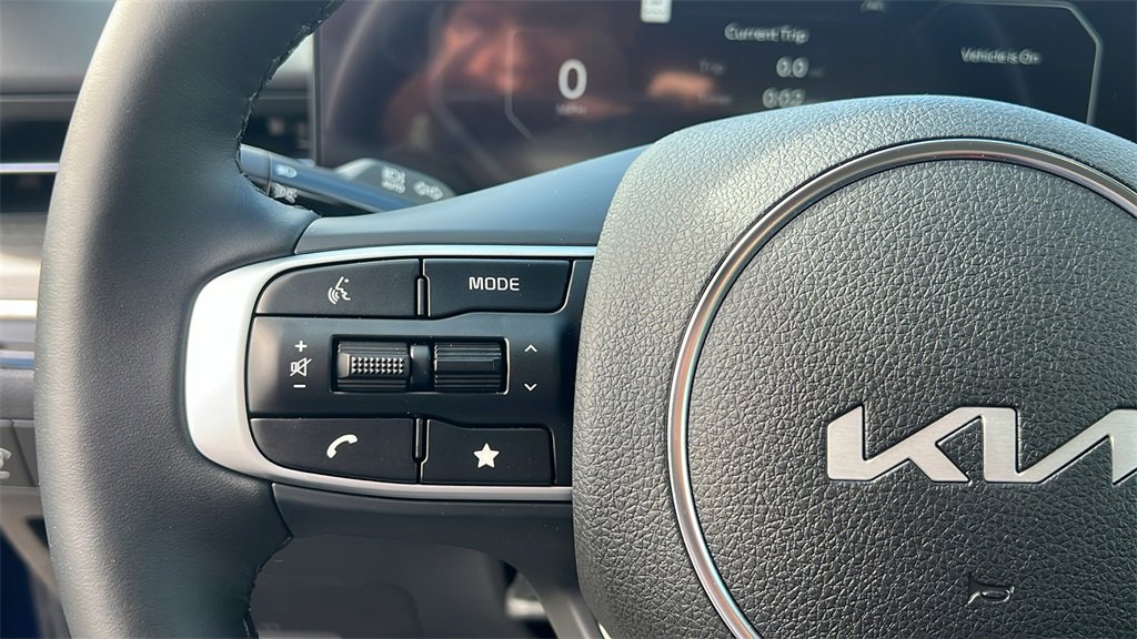 New 2026 Kia K5 EX image 18