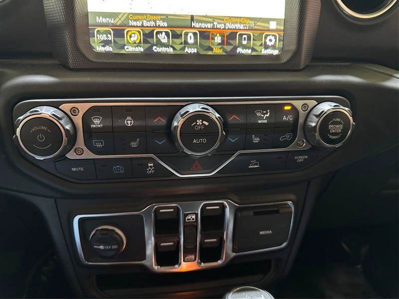 Used 2023 Jeep Wrangler Unlimited Sahara w/ Cold Weather Group AWD/4WD image 36