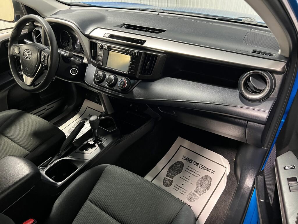 Used 2018 Toyota RAV4 LE w/ All Weather Liner Package image 3