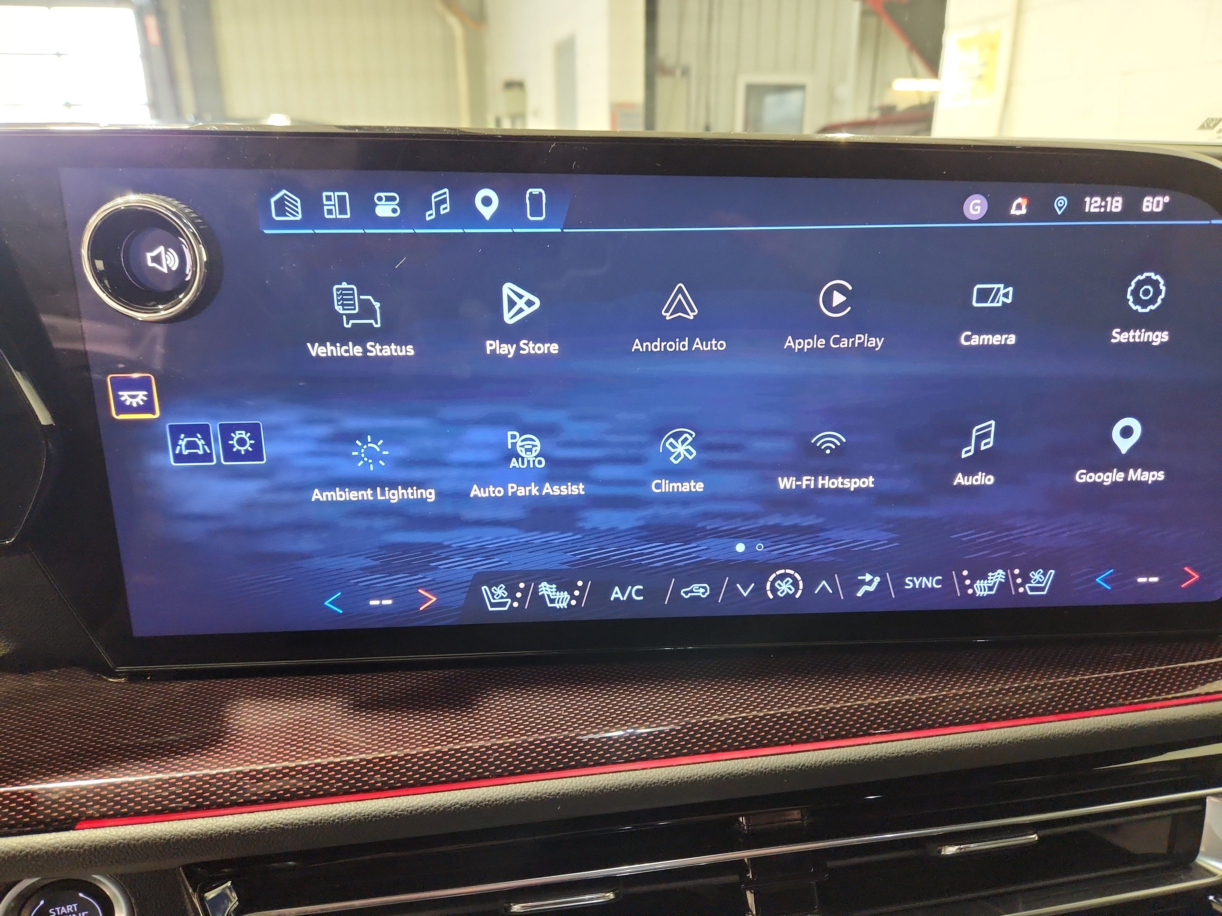 Certified 2024 Chevrolet Traverse RS w/ LPO, Floor Liner Package AWD/4WD image 9
