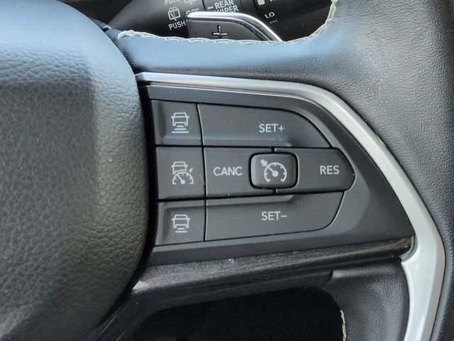Certified 2022 Jeep Grand Cherokee L Laredo RWD image 32
