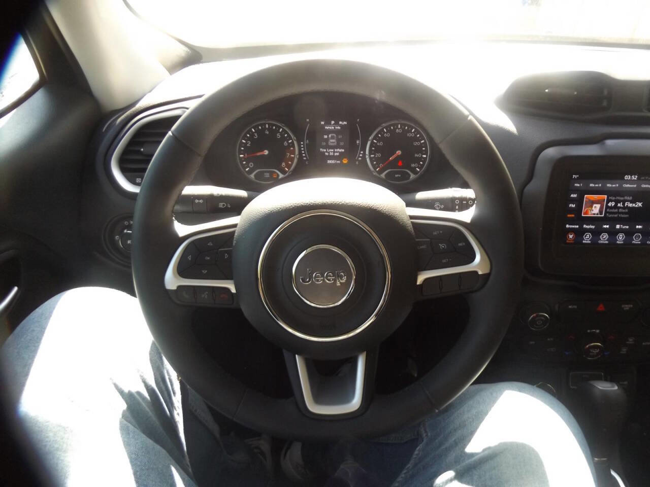Used 2020 Jeep Renegade Latitude image 15