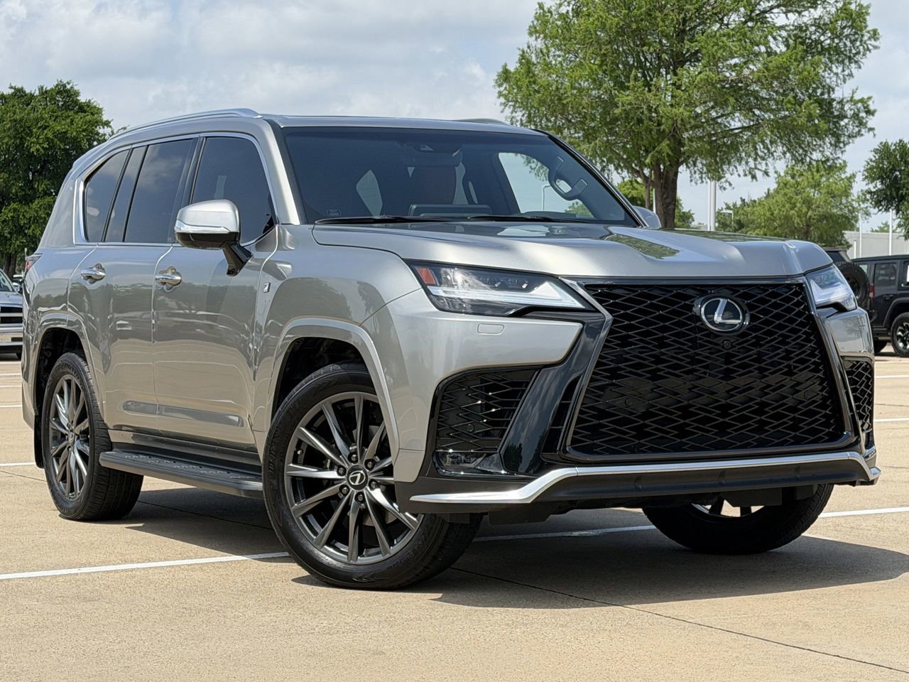 Used 2023 Lexus LX 600 F Sport w/ Accessory Package (Z1) AWD/4WD image 1