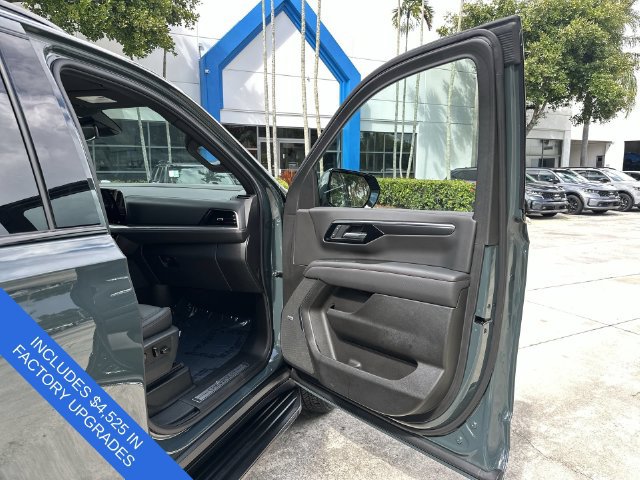 Used 2026 Chevrolet Tahoe RST w/ Comfort Package RWD image 22
