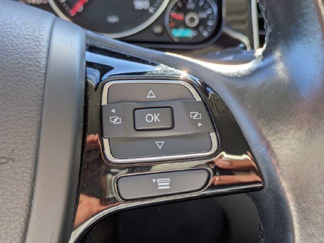 Used 2016 Volkswagen Touareg Sport AWD/4WD image 26