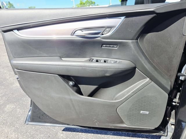 Used 2018 Cadillac XT5 Premium Luxury AWD/4WD image 32