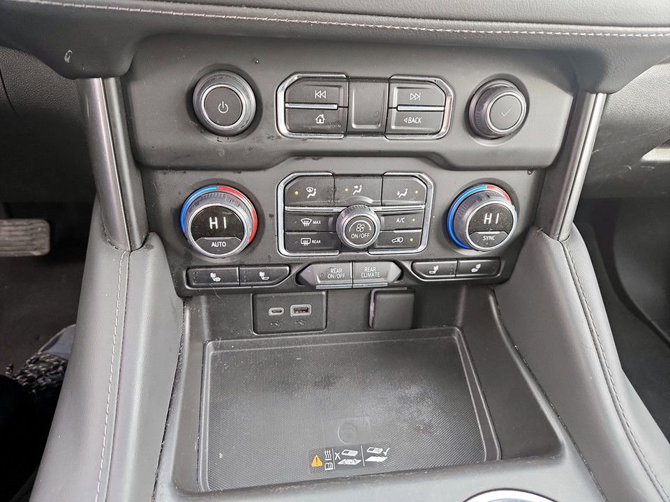 Used 2024 Chevrolet Tahoe LT w/ Luxury Package AWD/4WD image 25