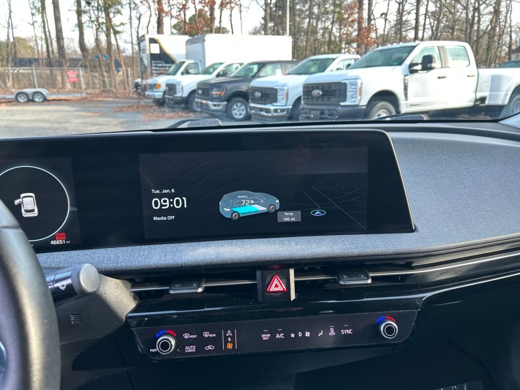 Used 2022 Kia EV6 Light image 16