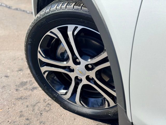 Certified 2021 Chevrolet Bolt Premier w/ Infotainment Package image 26