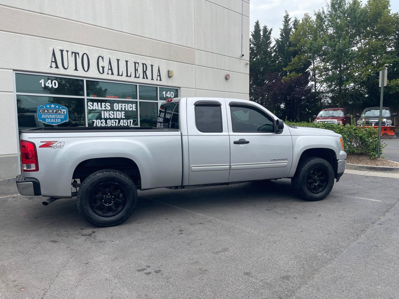 Used 2012 GMC Sierra 1500 SLE w/ Power Tech Package AWD/4WD image 8