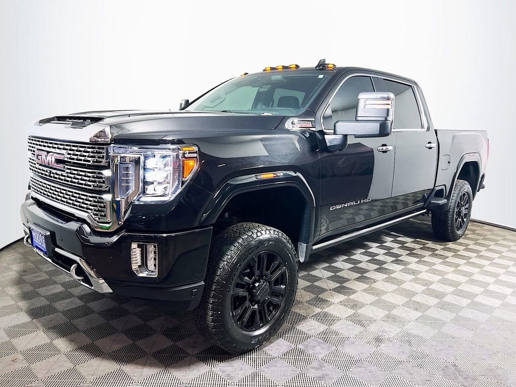 Used 2023 GMC Sierra 3500 Denali w/ Denali Black Diamond Edition AWD/4WD image 3