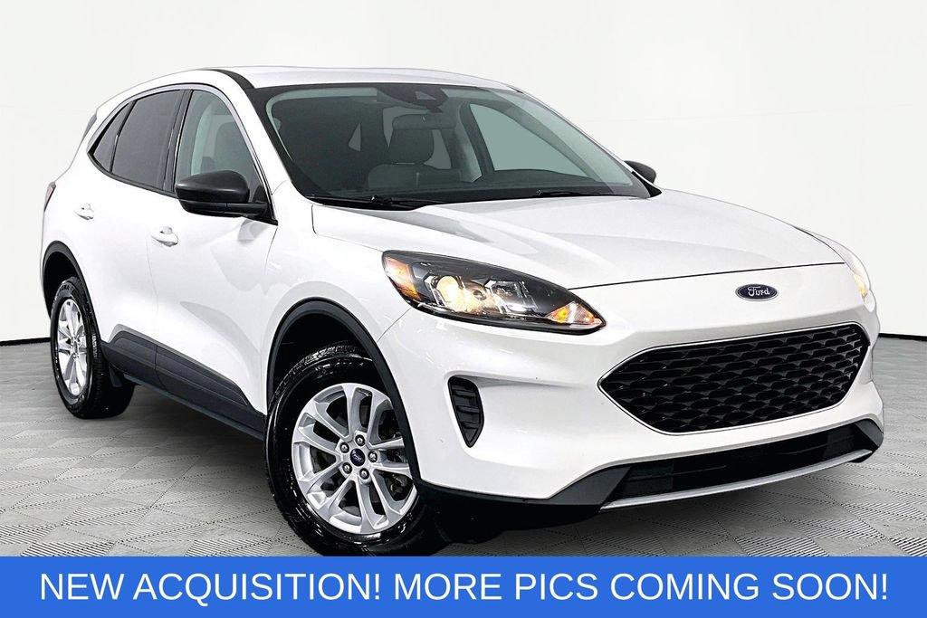Used 2022 Ford Escape SE w/ Cold Weather Package AWD/4WD image 1