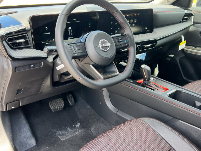Used 2026 Nissan Kicks SR w/ Cold Weather Package AWD/4WD image 13