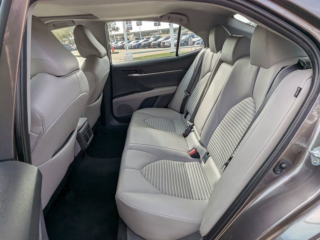 Used 2024 Toyota Camry SE image 26